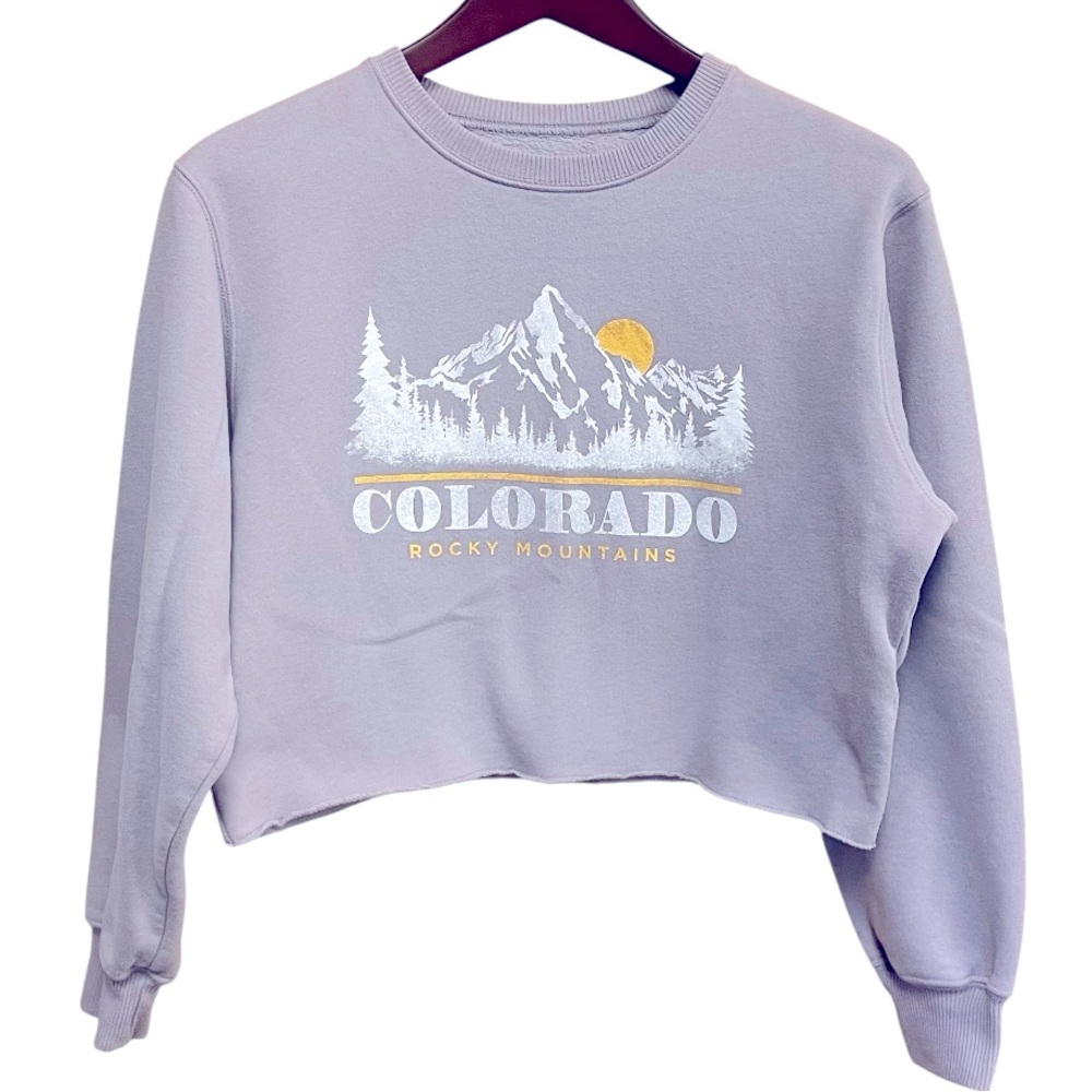 Hollister Cropped Crewneck Sweatshirt XS Lavender Raw Hem Colorado Graphic